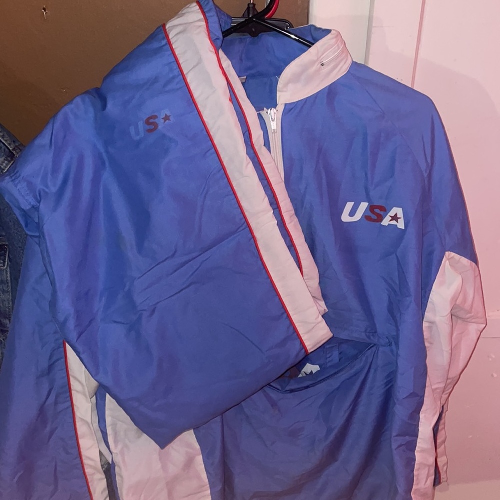 Authentic Olympic tracksuit . Year unknown. UNISEX